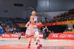 媒体人:陈林坚是山东这场唯一的光 王证下赛季或许要受重用